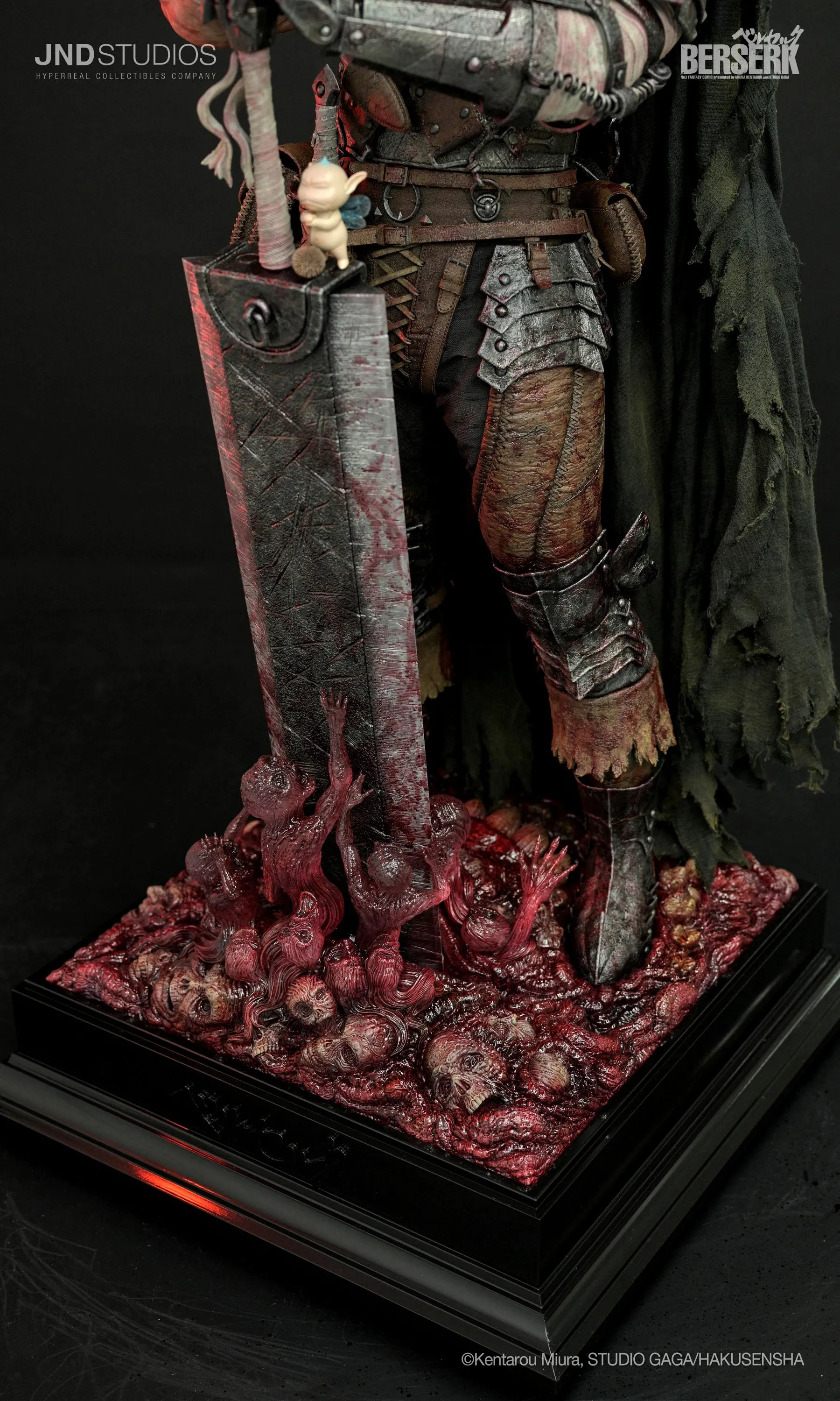 Berserk: Guts Comics Art Statue
