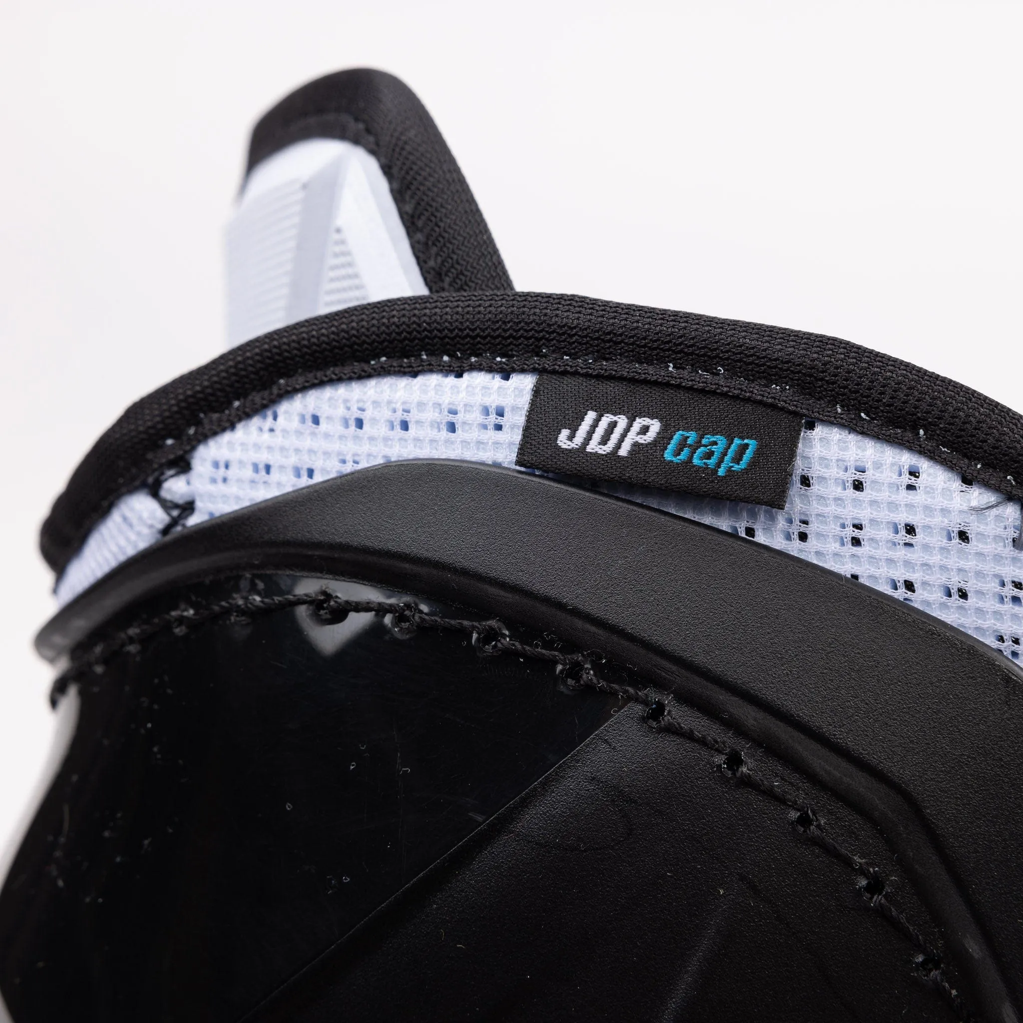 CCM Jetspeed FT6 Senior Hockey Shin Guards