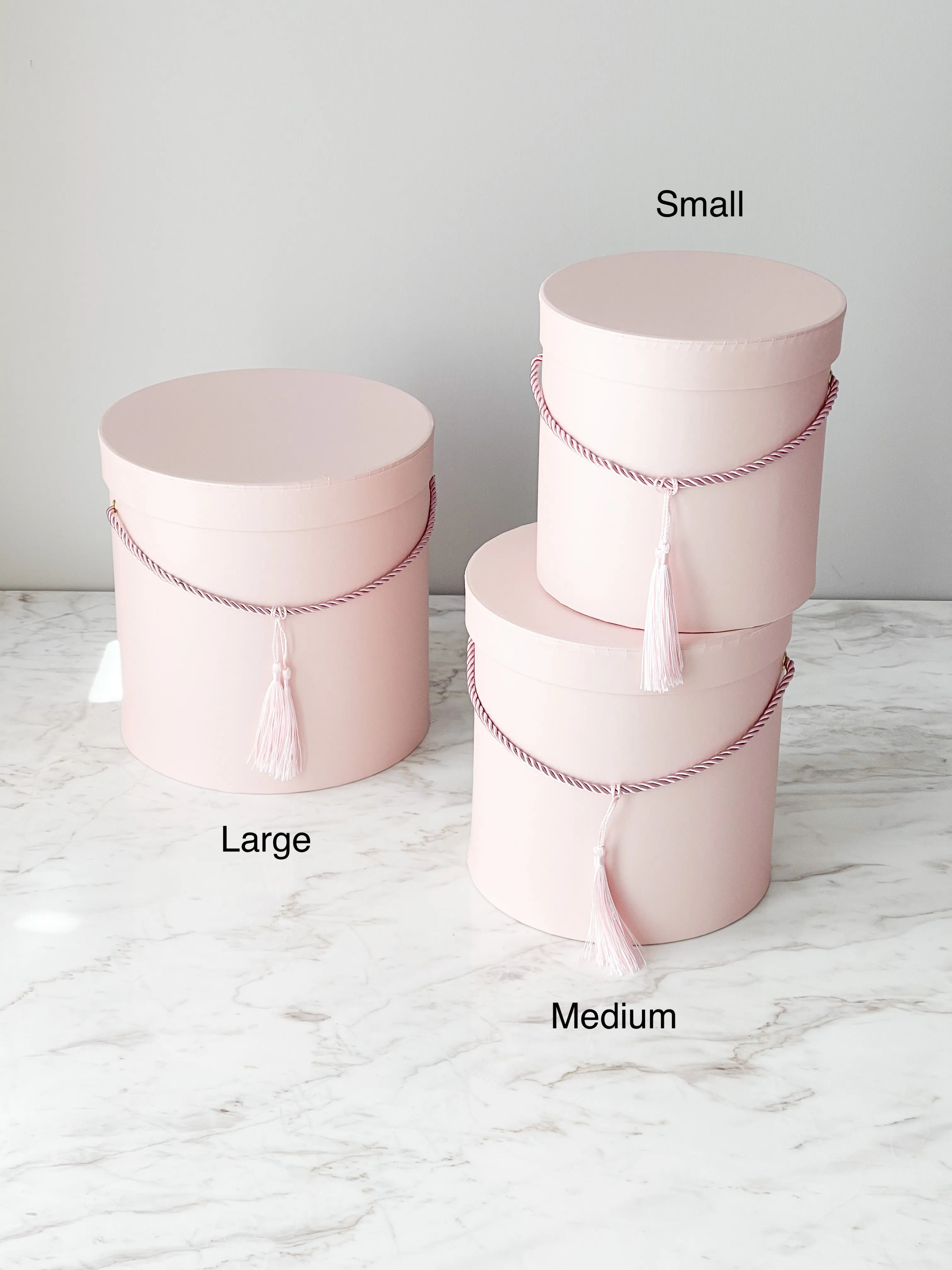 Luxury Round Flower Box – Elegant Floral Gift Packaging (Multiple Sizes)