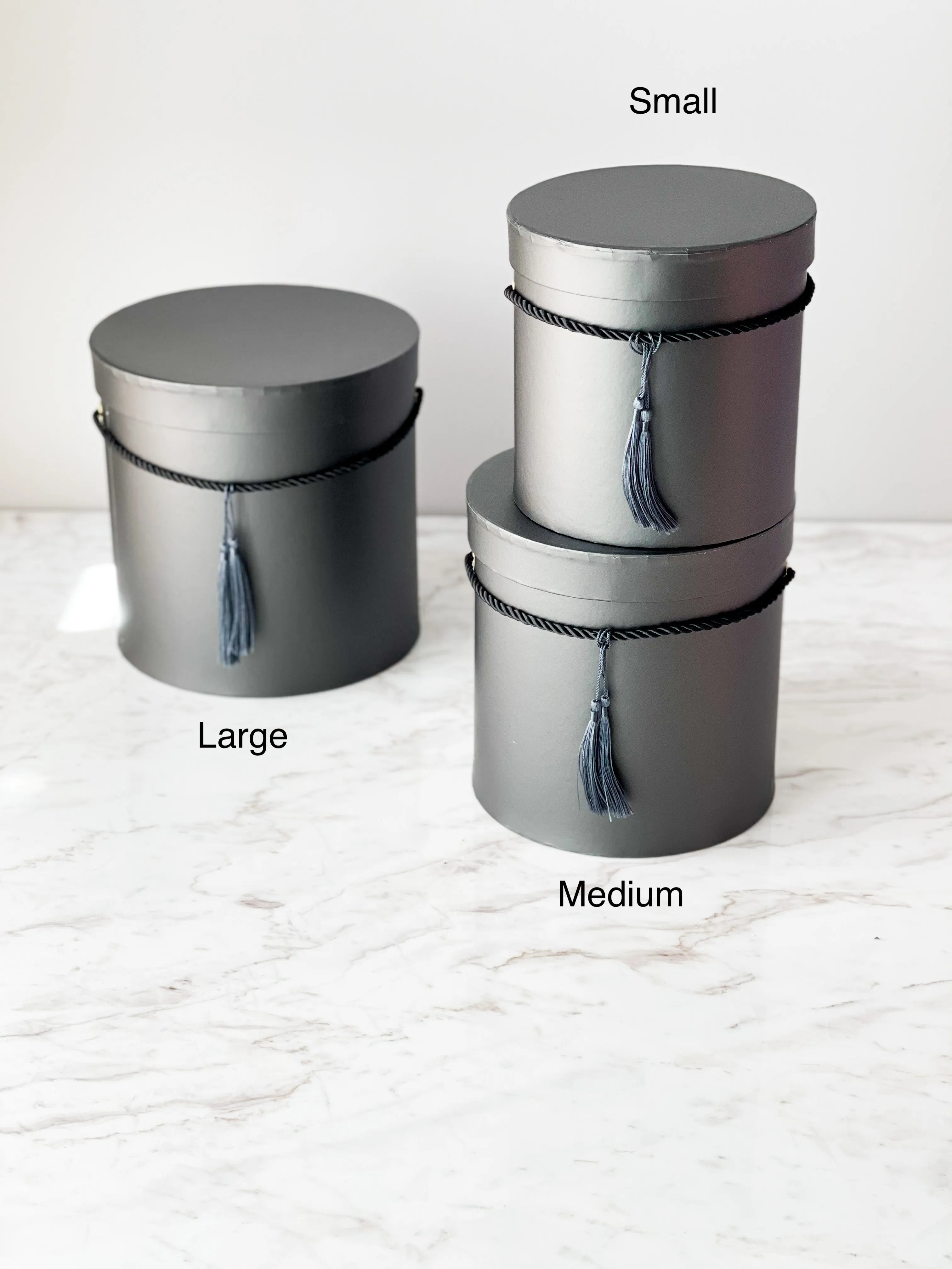 Luxury Round Flower Box – Elegant Floral Gift Packaging (Multiple Sizes)