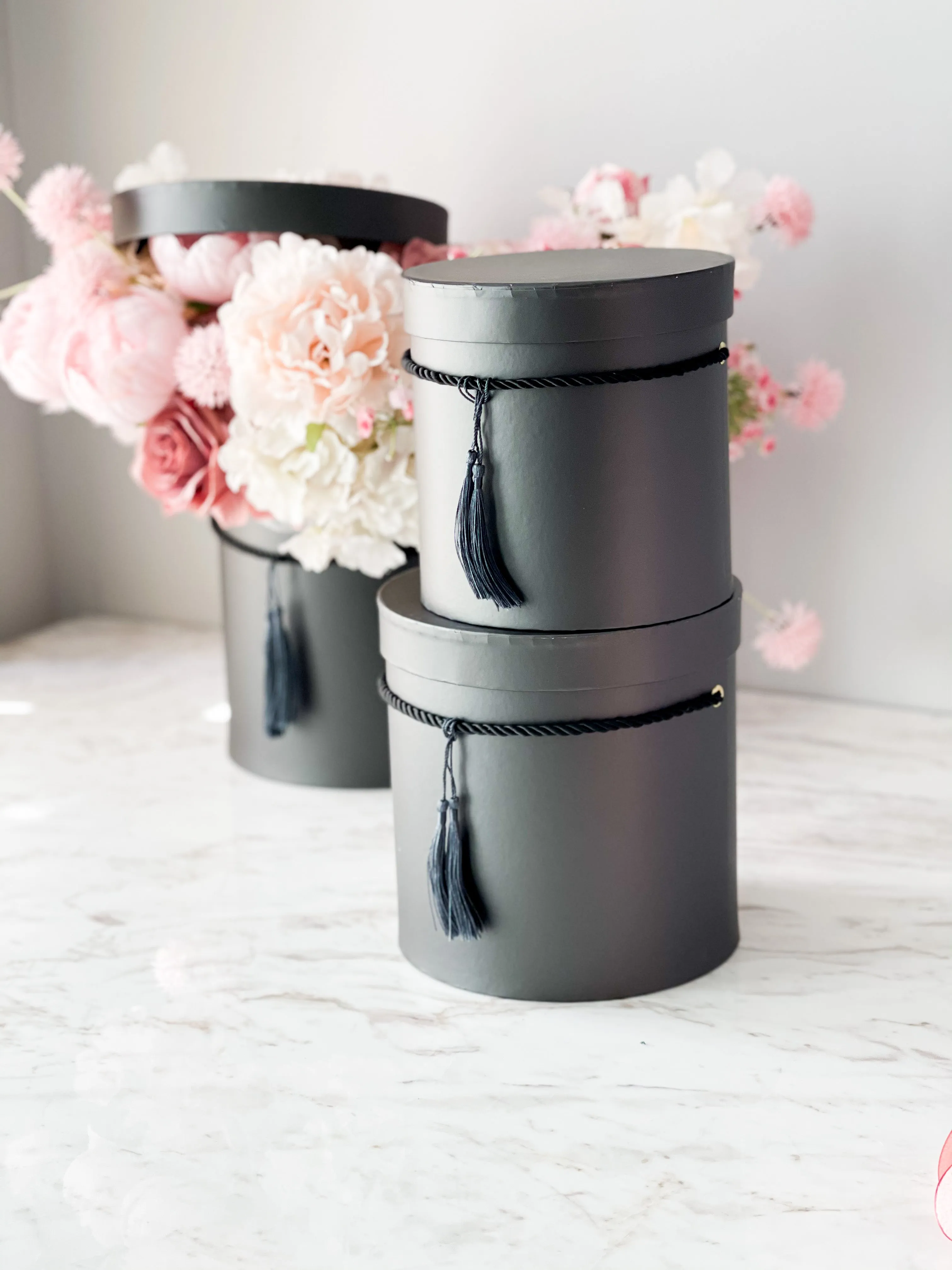 Luxury Round Flower Box – Elegant Floral Gift Packaging (Multiple Sizes)
