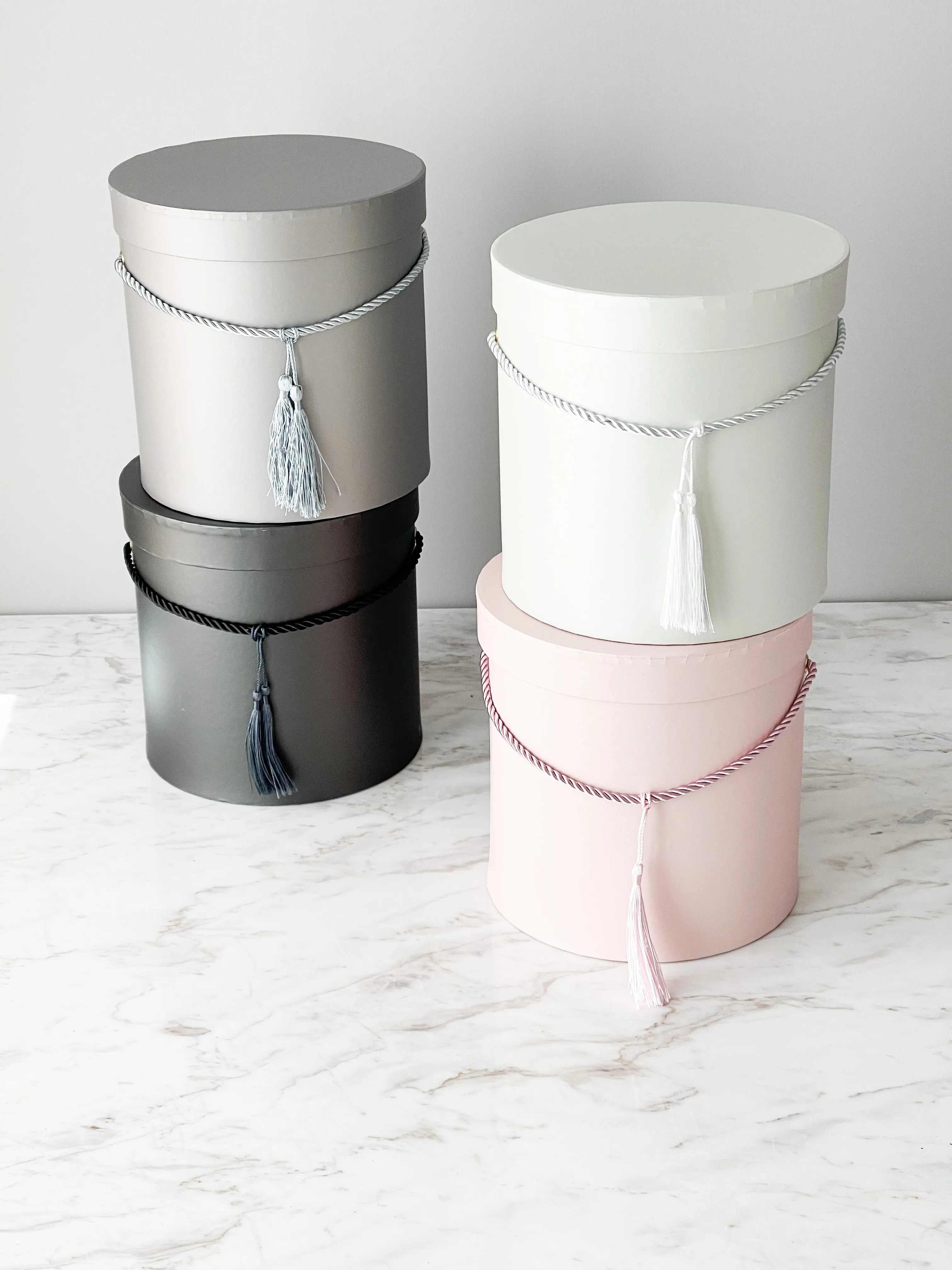 Luxury Round Flower Box – Elegant Floral Gift Packaging (Multiple Sizes)