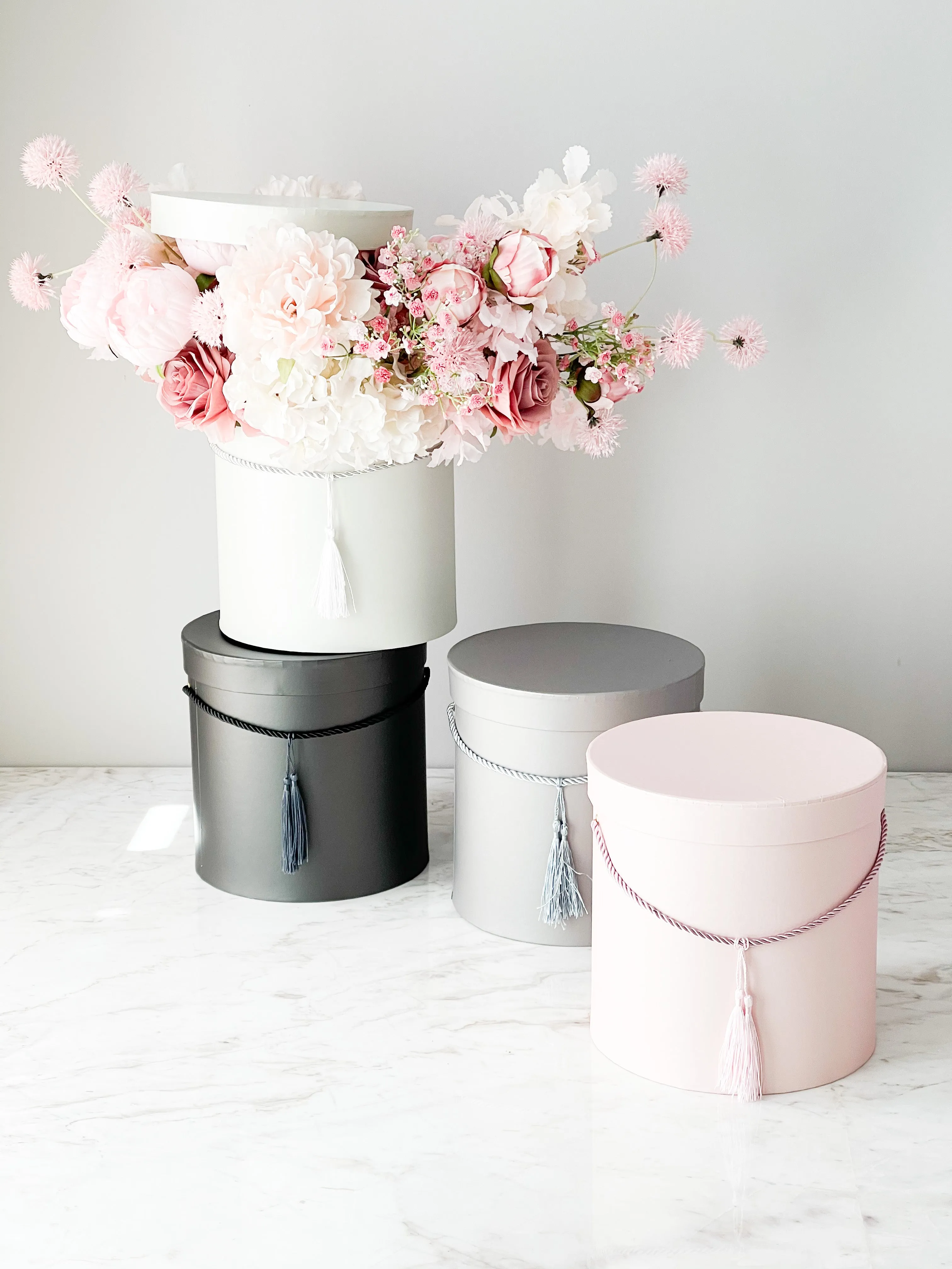Luxury Round Flower Box – Elegant Floral Gift Packaging (Multiple Sizes)