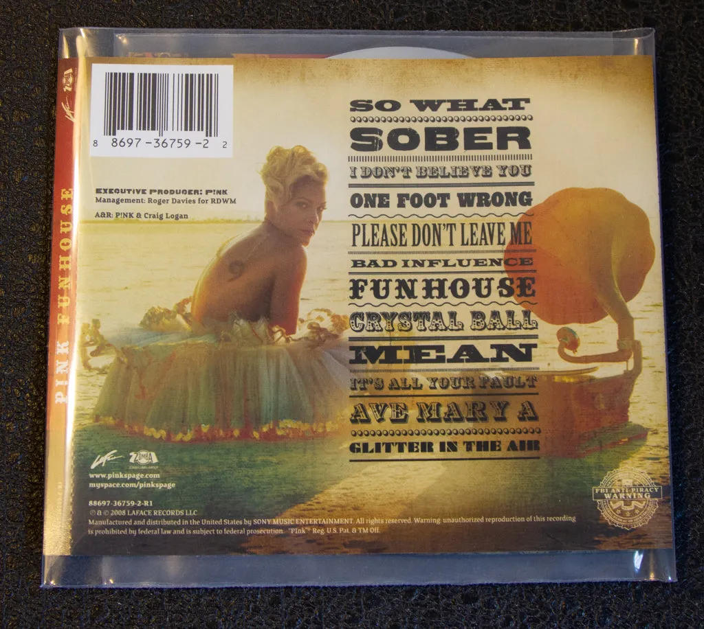 Pink: Funhouse {explicit lyrics/Parental Advisary} (2008 LaFace) CD