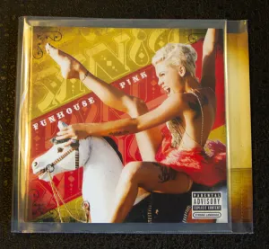 Pink: Funhouse {explicit lyrics/Parental Advisary} (2008 LaFace) CD