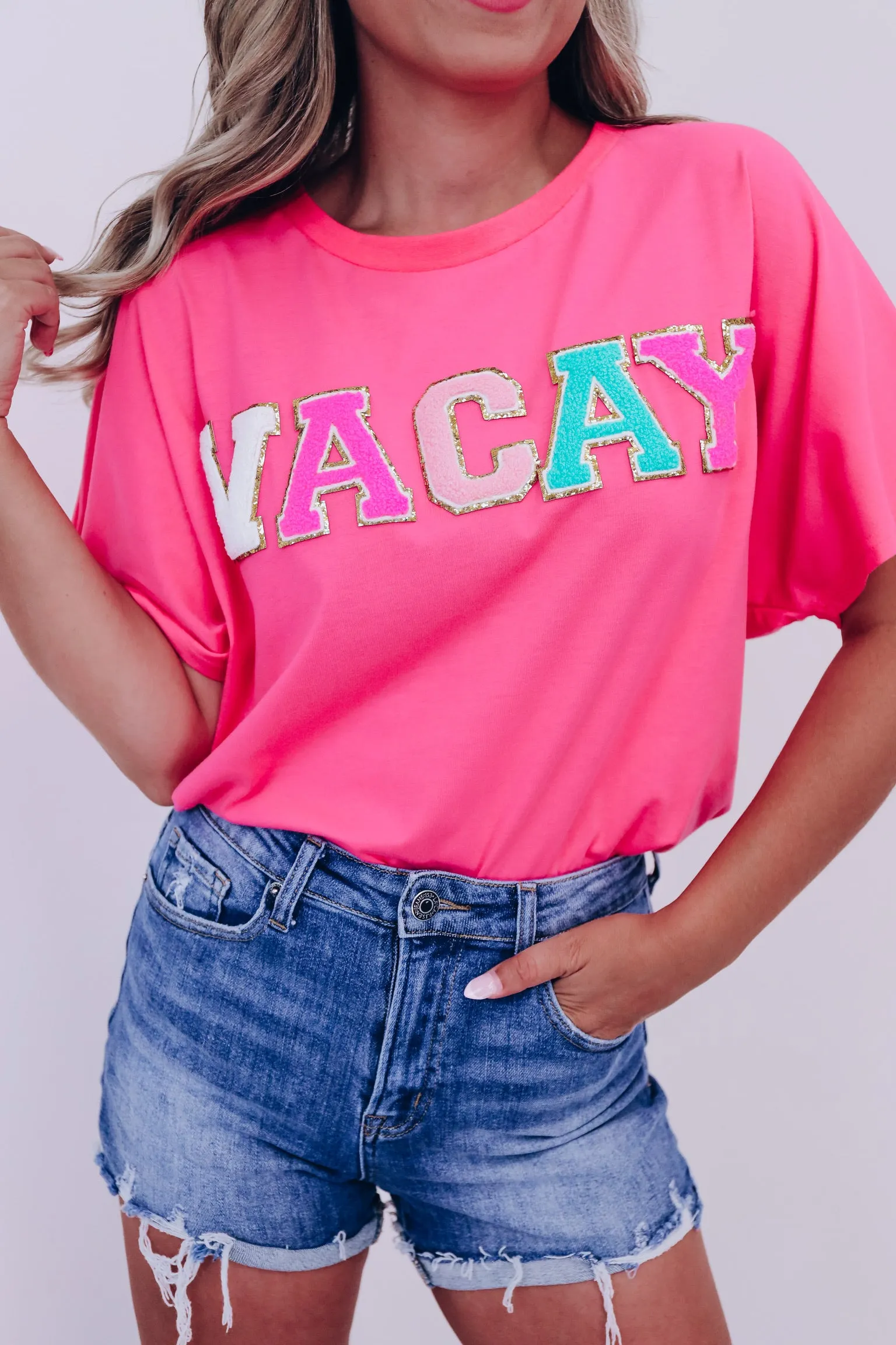 Vacay Patch Graphic Tee - Pink