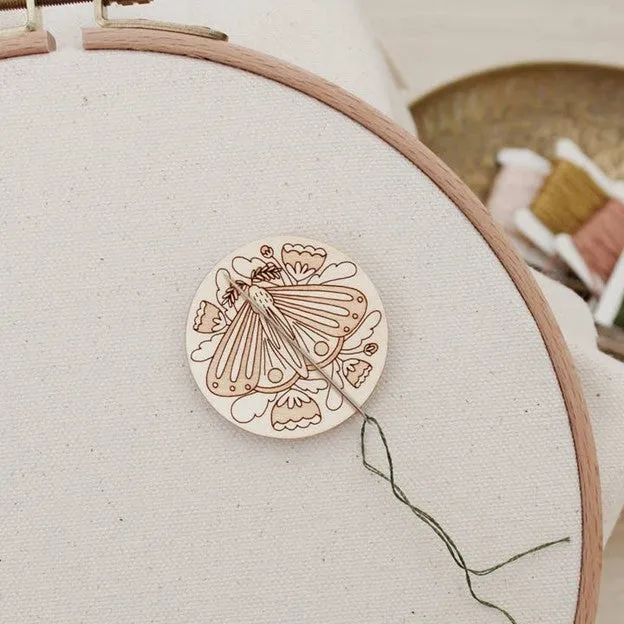 Wooden Needle Minder